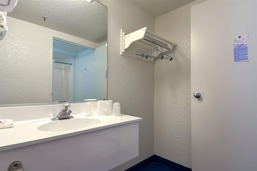 Motel 6-Buena Park, Ca - Knotts Berry Farm - Disneyland Exterior photo